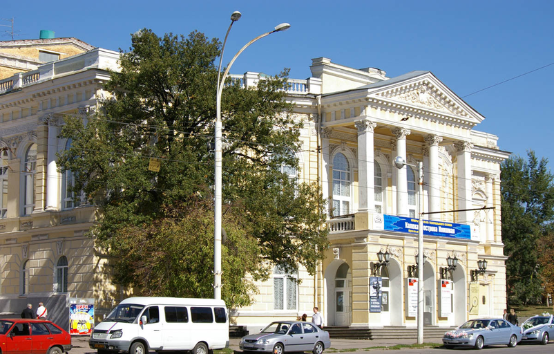 Академический молодёжный театр)
